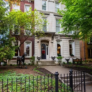 Bed & Breakfast Dupont Mansion
